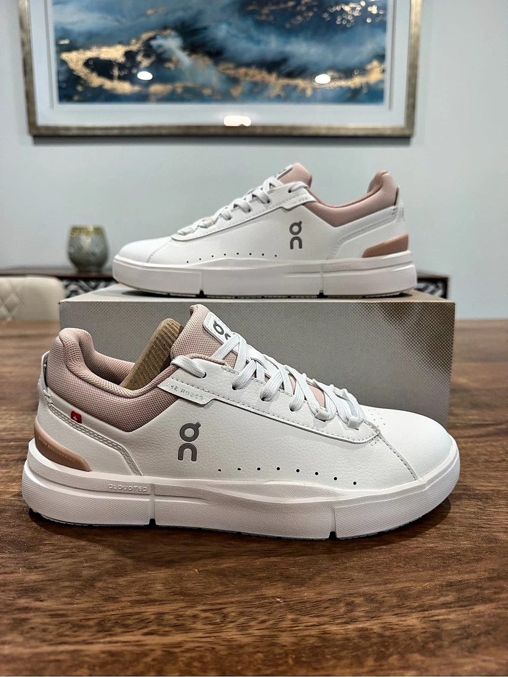 On The Roger Advantage White/Roseship Sneakers-Size 7.5W/6M BNIB